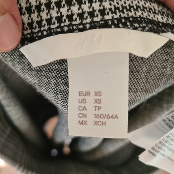 H&M XS Grey Checkered Workwear Formal Pencil Slit Back Bodycon Maxi Midi Skirts - Picture 4 of 5